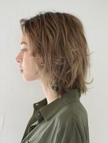 アース 三軒茶屋店(HAIR&MAKE EARTH)&nbsp;三軒茶屋_レディース_ブロンド_コテ巻き_パーマ_ミディアム_小顔