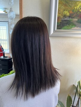 モア 縮毛矯正、カット