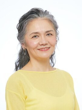 ブロッサム プロデュースド バイ エガオ(Blossom PRODUCED by EGAO) 50代・60代の方に☆ロングパーマヘアの簡単ヘアアレンジ