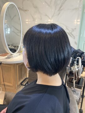 アンフィ 矢向(Anphi) 10-7 丸みボブ