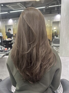 シティ(CITY) レイヤーカット×オリーブベージュカラー【CHICA】
