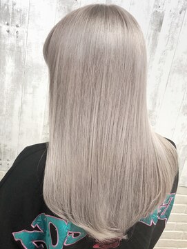 ロウル 渋谷(LOWRL) ホワイトグレージュ/ブリーチ