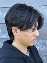 ヒュイル バイ ニアウ(Hwyl by Niau) メンズマッシュセンターパートスパイラルパーマニュアンスパーマ