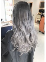 デイズ(days)&nbsp;ゆるふわロング　グレージュグラデーションカラー