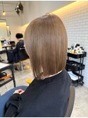 ミルクティーベージュ/切りっぱなしボブ