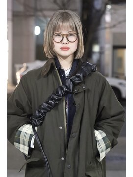 シーズ 栄(sea's) ミルクティーグレージュとボブ