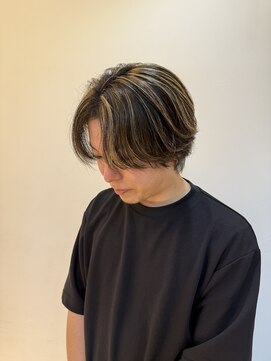 ヒメル(HML U/2A) ハイライトカラー×前下がりショート