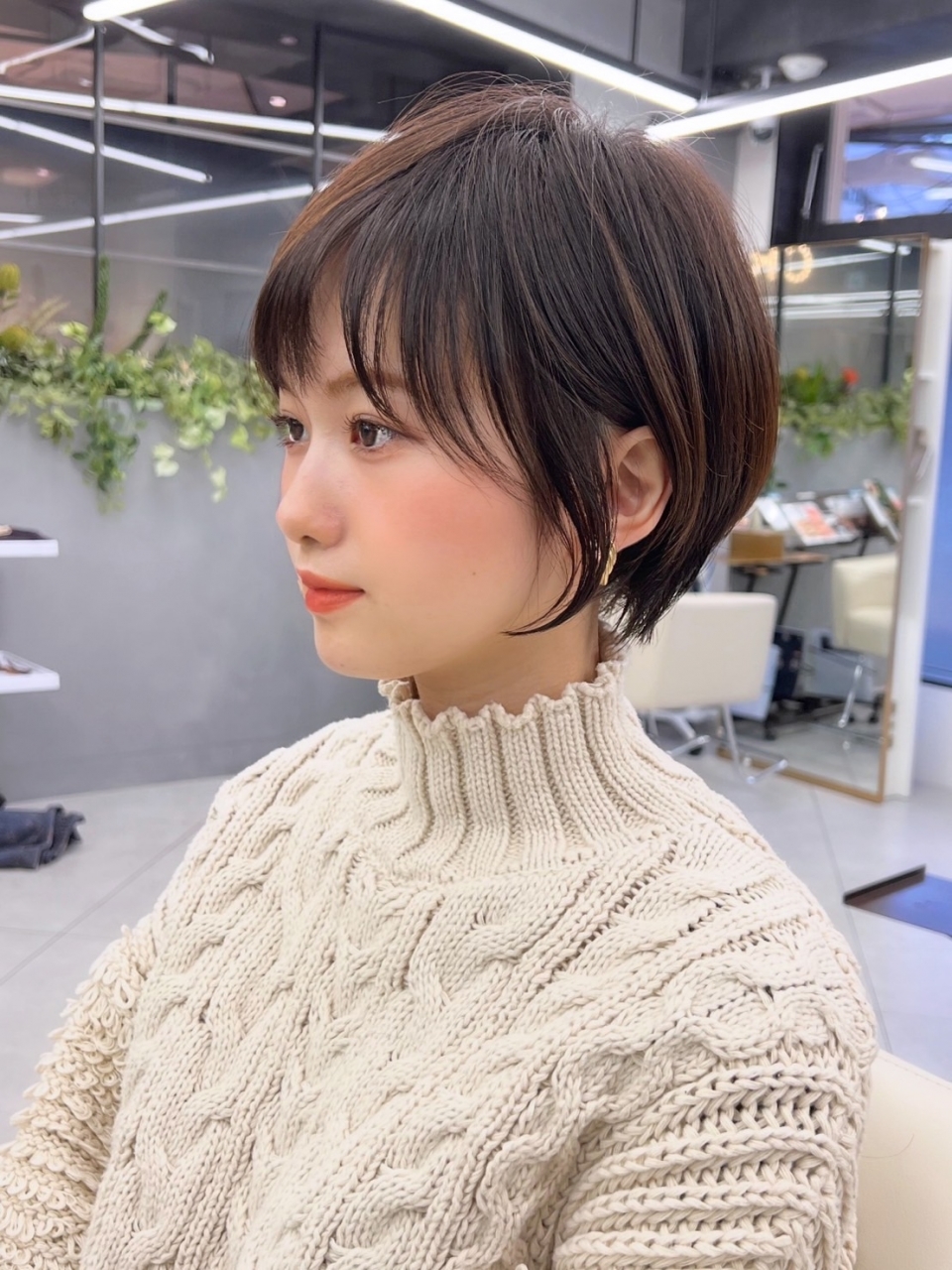 オーロ 宝塚店(ORO)の写真/《宝塚南口駅4分☆》ハイレベルな小顔魅せカットに感動の声多数!韓国風ヘアもオススメ◎