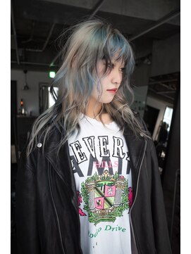 ギークス(GEEKS) 【GEEKS渋谷】ロングレイヤー/デザインカラー/冬カラー/前髪あり