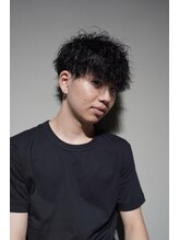 ヘアカフェ ブーン(Hair Cafe Boon) 黒髪ツイストスパイラルフェード