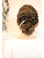 ブーミー(Bor mee)&nbsp;【Bormee】綺麗めラフに＆ルーズアレンジ☆