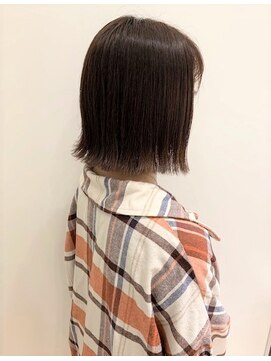 ビーハイブ 一番町店 アヴェダ(BEHIVE) 少し前下がりな切りっぱなしボブ☆