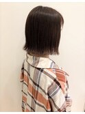 少し前下がりな切りっぱなしボブ☆