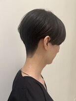 アブニールドール 大山台店&nbsp;【韓国/センターパート】メンズ前下がり刈り上げスタイル