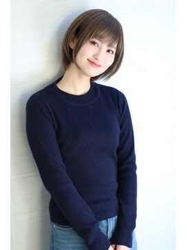 オーロ(ORO) 大人可愛いショートボブ
