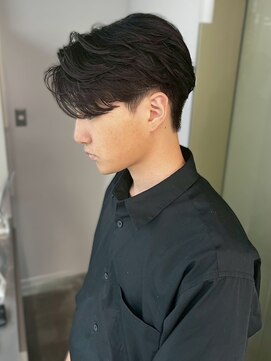 セプト 博多(SEPT.) カルマパーマ 韓国ヘア ツーブロック センターパート 20代 束感