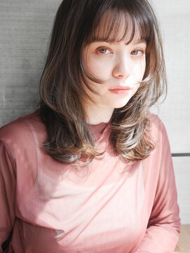 エインアンリー 明治神宮前(AIN.ANLY.) 2フェミニンロング大人かわいいぱっつん前髪レイヤーカット小顔