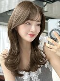ミディアムレイヤーカット顔周りココアグレージュサイドポニー