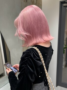 ソル 栄矢場町(SOL) ピンクカラー/切りっぱなしボブ/レイヤーカット