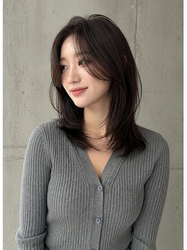 アルテ(ARTE) 表参道韓国風ミディアムレイヤー透明感グレージュ顔周り人気ヘア