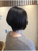 ショートボブ