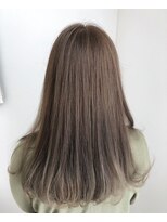 パザパ 成沢店(pa.za.pa.)&nbsp;サラ髪くすみミントベージュ/艶髪ロング/20代30代40代