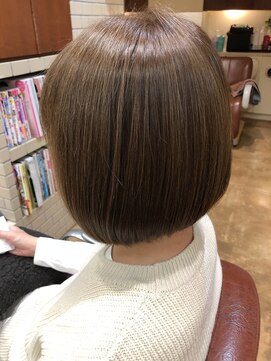 ジュール ドゥJour doux ディレクター　今嶋  ツヤ感重視＋コンパクトなボブ