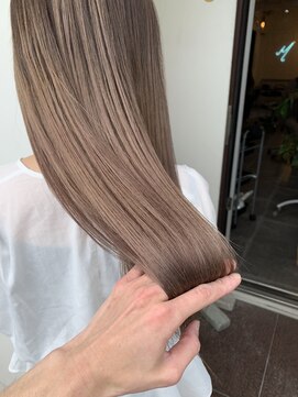 サロンドミルク 溝の口店(salon de MiLK) 20代30代40代/ストレートでもキマる艶髪ベージュカラー！
