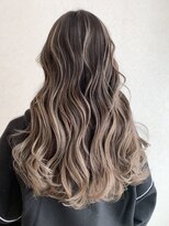 リード バイ ラグーン(LEAD by LAGOON)&nbsp;バレイヤージュハイライトグラデーショングレージュミルクティ