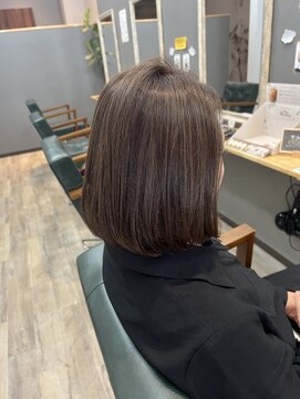 エニー 四条大宮(aNy) ハイライトで白髪ぼかしカラー