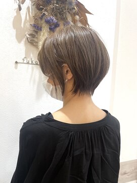 フゥカ 類家店(fuka) 八戸ショートボブ透明感グレージュカラー20代30代40代
