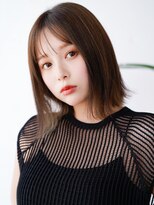 エインアンリー 明治神宮前(AIN.ANLY.)&nbsp;ぱっつん前髪薄めバング鎖骨ミディアムボブ耳かけボブパーマ小顔