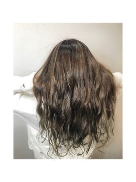 キャラ シャローネ 池袋(Chara Chalone) ハイライト/ベージュ