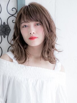 ルティア(Lutia) 斜めバング 似合わせカット 小顔 ブルージュ