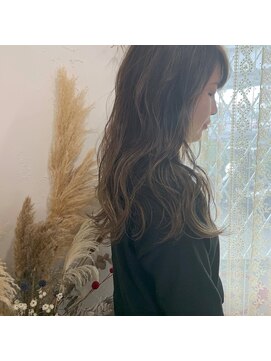 ジジ ヘアワークス(gigi hair works) highlight×スモーキーシフォン