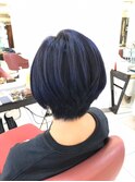 20代大人かわいい/ネイビー/ダークブルー/ブリーチ/ショートボブ