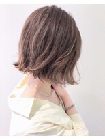 ルームバイシー 新宿(Loom. by Sea)&nbsp;ハイライトカラー☆切りっぱなし外ハネボブ【杉野ちひろ】