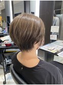 ショートボブ ハイライトベージュ