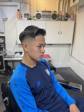 メリケンバーバーショップ フクオカ(MERICAN BARBERSHOP FUK) メンズカットマッシュパーマカルマパーマフェードツーブロック
