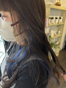 オーパスアミカ(OPUS AMICA) まだまだ人気のインナーカラー×マリンブルー