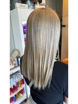 リレーション(Relation) ブロンドカラー