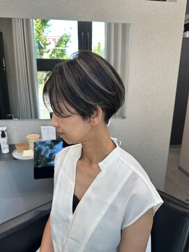 スラッシュ ホワイト(SLASH white) 白髪ぼかし/脱白髪染め/白髪染めハイライト/髪質改善