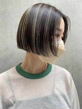 エイルミヤザキ(Ail Miyazaki) コントラストハイライト×切りっぱなしボブ