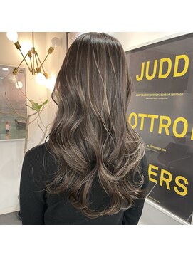 アディション 新宿(ADITION) 【韓国】艶感ハイライトミルクティーグレージュレイヤーカット