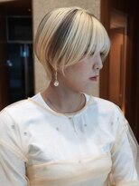 ピークアブー 原宿ハラカド(PEEK-A-BOO) デザインカラー/抜きっぱなしブロンド/ハイトーンショート