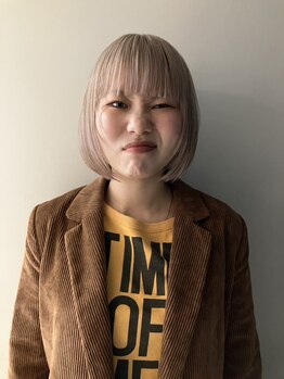 リビング 津田沼(LIVING)の写真/お洒落感が上がる程よい抜け感-透けるようなツヤのハイトーンカラーで印象的なヘアに*[津田沼駅]