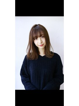 モルーア 錦糸町(Moruadh) 切りっぱなし外ハネスタイル