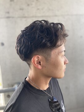 アンツ サザンリゾート 茅ヶ崎店(ANT'S Southern Resort) MEN’S HAIR/ブルーブラック/フェザーパーマ