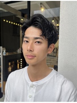 ジリ(JILI) 【JILI】メンズアップバング パーマ ◎上辻