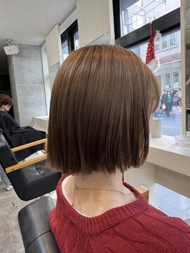 艶感コンパクトボブ